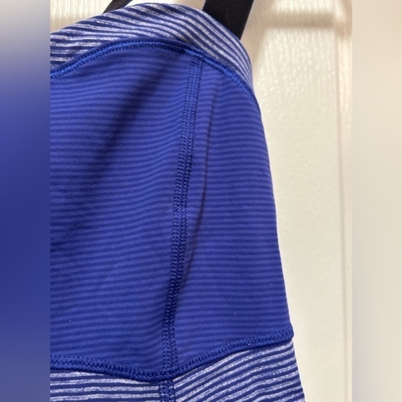Lululemon Catch me Tank Tonka stripe blue black pigment women’s 8 top - Picture 6 of 16